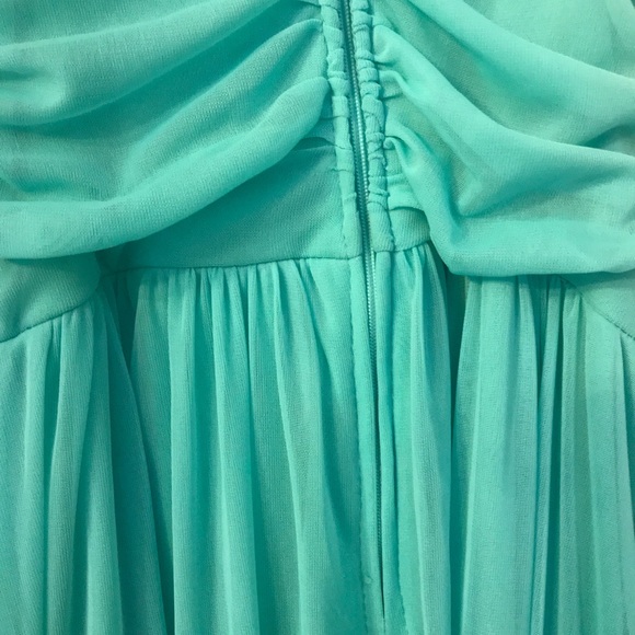 Mint free prom style gown - Picture 4 of 6